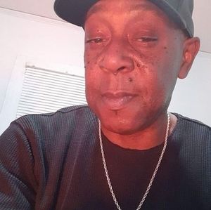 Meet your Posher, Charles